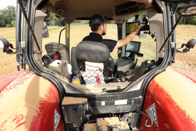 Un gang de voleurs de GPS agricoles arrêté en flagrant délit en Occitanie, deux suspects en détention provisoire