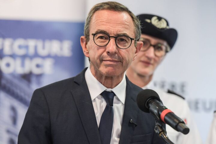 « Un racisme systémique au sein de la police : Retailleau dépose une plainte contre une élue LFI »