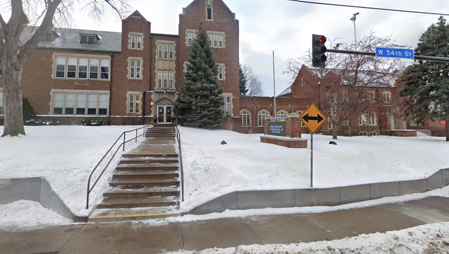 Une fusillade fait au moins deux morts et une vingtaine de blessés dans une école catholique du Minnesota