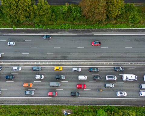 Vacances : 1237 km de bouchons sur les routes à la mi-journée du samedi 9 août, un chiffre en hausse par rapport à la semaine précédente.