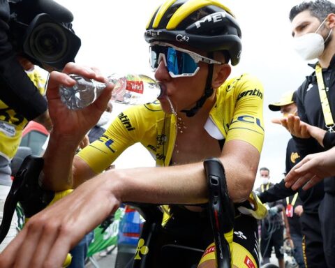 VIDEO. Tour de France 2025 : Un ancien entraîneur du TFC exprime des doutes sur les performances de Tadej Pogacar.