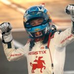 VIDÉO. Un pilote de NASCAR célèbre sa victoire, mais se fracture la clavicule en chutant au sol.