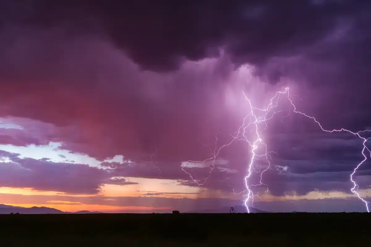 Vigilance orange : des orages violents, de la grêle et des pluies torrentielles attendus la semaine prochaine.