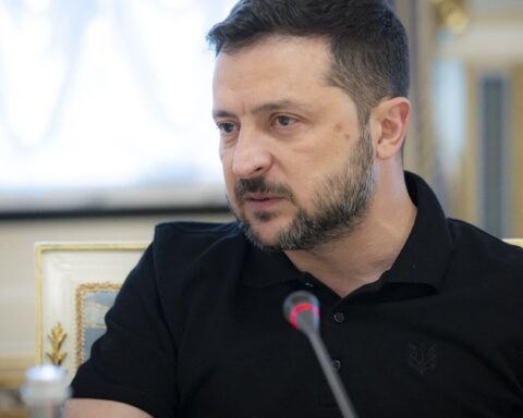 Volodymyr Zelensky déclare que l'armée russe cible des biens et investissements américains en Ukraine