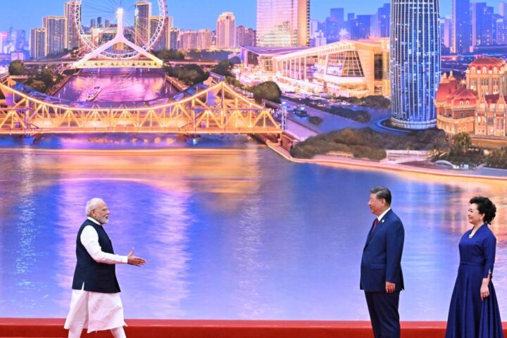 Xi Jinping accueille Modi et Poutine à Tianjin en réponse aux tensions commerciales avec les États-Unis