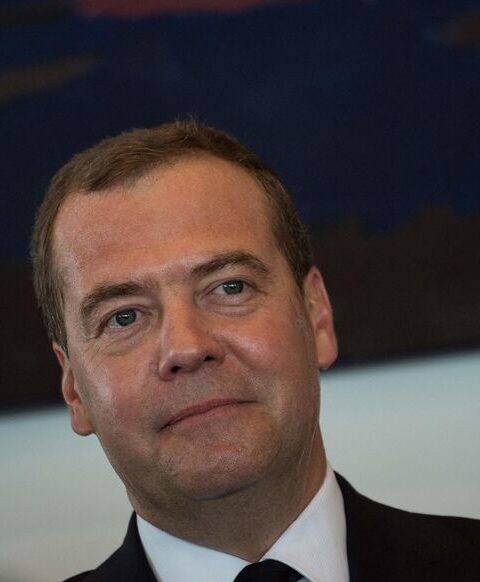 Medvedev accuse la Finlande de préparer une agression contre la Russie
