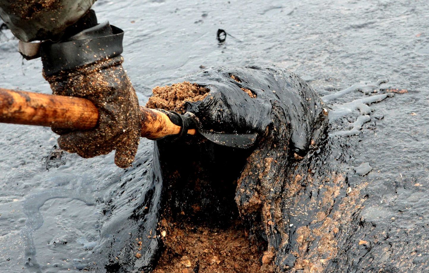 Une marée noire menace la Crimée après un accident pétrolier à Novorossiïsk