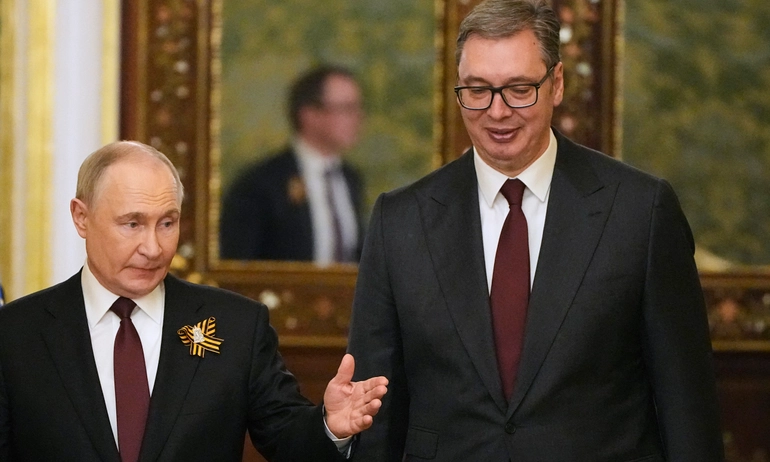 Vučić remercie Moscou pour l’avertissement sur une « révolution de couleur »