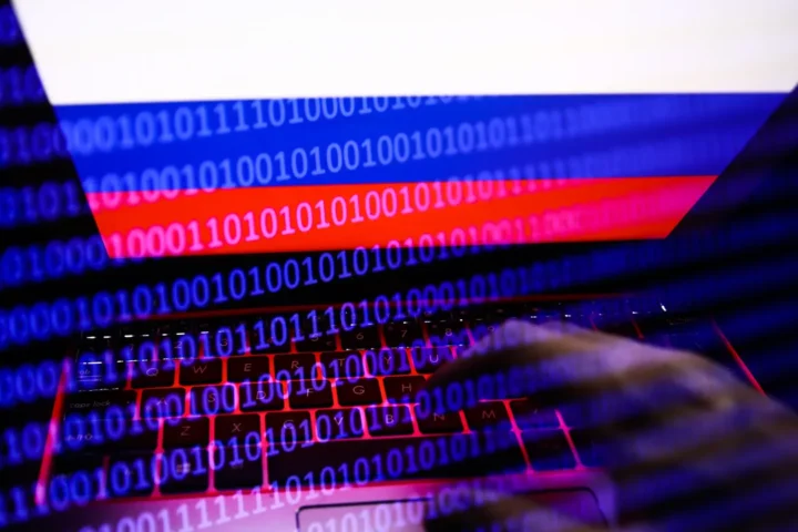 Washington met une prime de 10 millions de dollars pour trois hackers russes