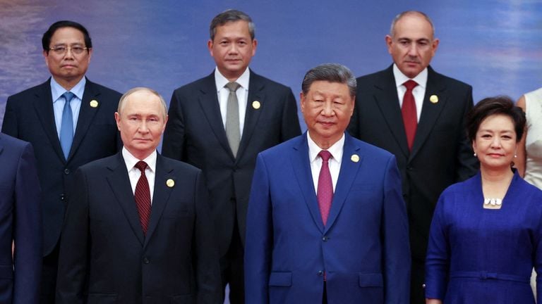 Xi met en avant un nouvel ordre mondial au sommet de l’OCS