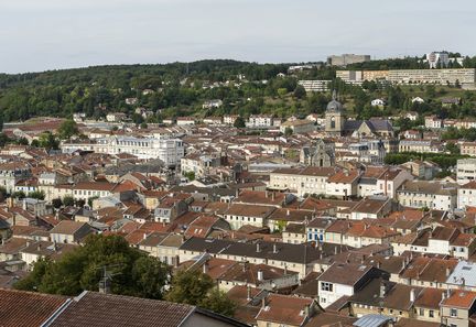 À Bar-le-Duc, les habitants expriment leur désillusion face au vote de confiance du Premier ministre