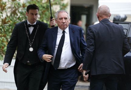 À Melun, des habitants expriment leur mécontentement face à la crise politique en France