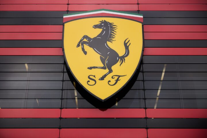 Arthur Hayes, cofondateur de BitMEX, se sépare de ses tokens HYPE pour financer une Ferrari