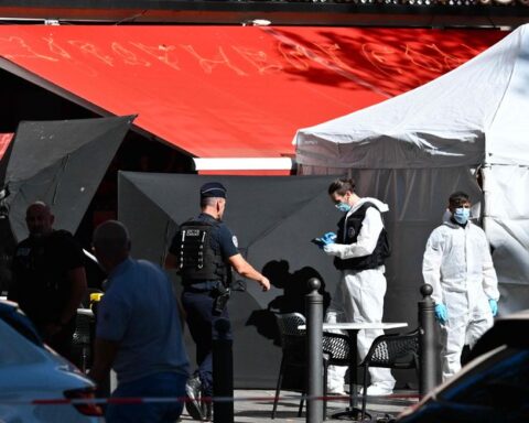 Attaque au couteau à Marseille : un Tunisien abattu après avoir blessé cinq personnes