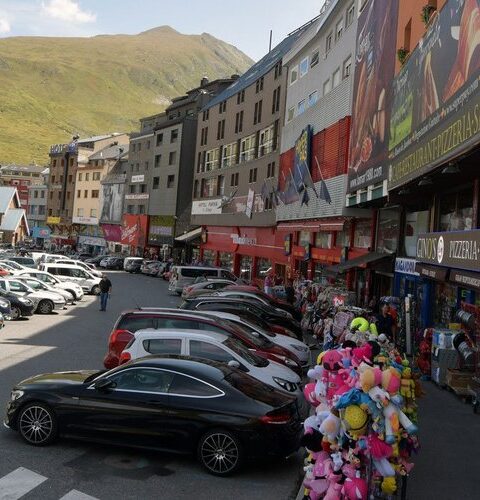 Bouchon de trois kilomètres sur la RN22 vers Andorre : trafic paralysé avant un jour férié