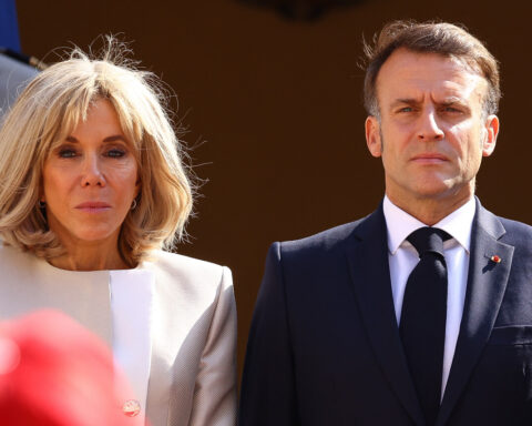 Brigitte et Emmanuel Macron vont présenter des preuves à la justice contre Candace Owens