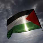 Bruno Retailleau s'oppose à l'affichage de drapeaux palestiniens sur les mairies, la gauche réagit