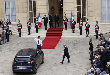 Budget : les privilèges des anciens ministres sous le feu des critiques