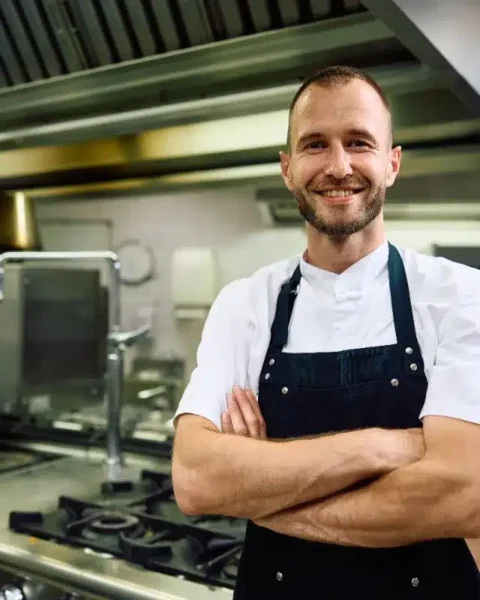 « Cauchemar en cuisine : un restaurateur en faillite met en cause Etchebest pour un échec coûtant 12 000 € »