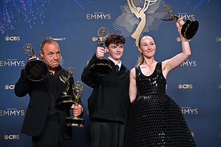 Cinq raisons de (re)venir sur la série "Adolescence" après son triomphe aux Emmy Awards 2025