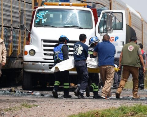 Collision tragique entre un train et un bus au Mexique : au moins dix morts et 41 blessés
