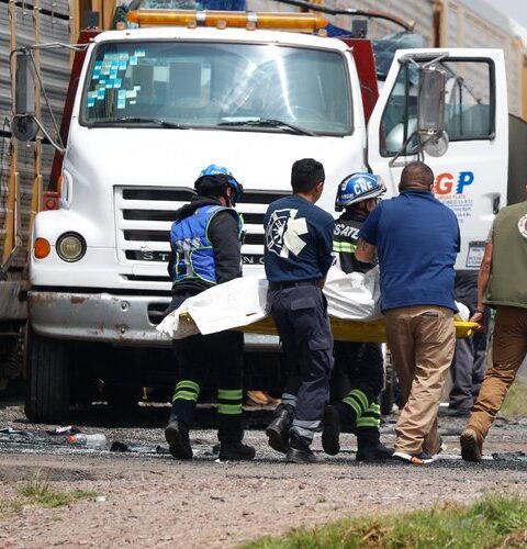 Collision tragique entre un train et un bus au Mexique : au moins dix morts et 41 blessés