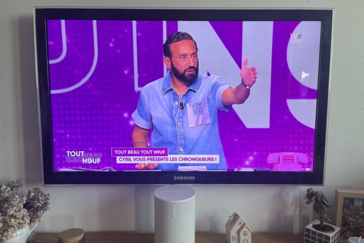 Cyril Hanouna fait son retour sur W9 avec son nouveau talk-show Tout beau, tout neuf