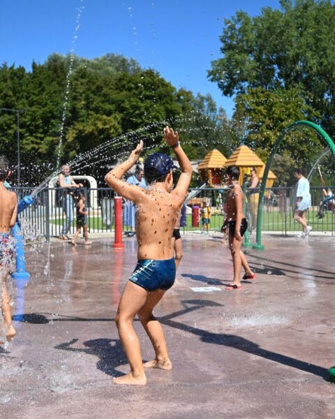 Des pics de chaleur records en septembre touchent la France, avec des températures jusqu'à 35 °C