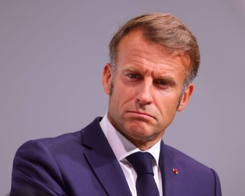 Emmanuel Macron atteint un nouveau record d'impopularité en France