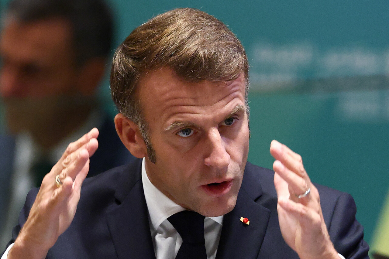 Emmanuel Macron condamne les menaces contre les magistrats après la condamnation de Nicolas Sarkozy