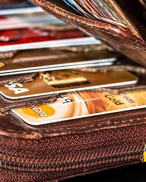 Fold s'associe à Stripe et Visa pour lancer une carte de crédit récompense en bitcoin