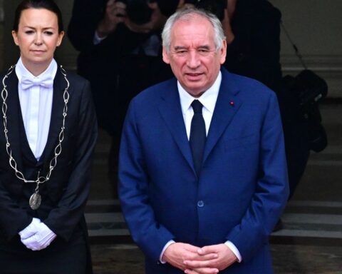 François Bayrou lance une mission sur l'impact du changement climatique en France