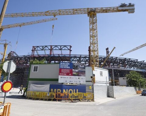 Intervention policière au Camp Nou : des travaux interrompus pour absence de licence