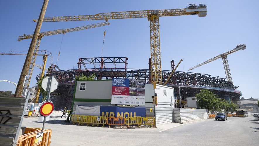 Intervention policière au Camp Nou : des travaux interrompus pour absence de licence