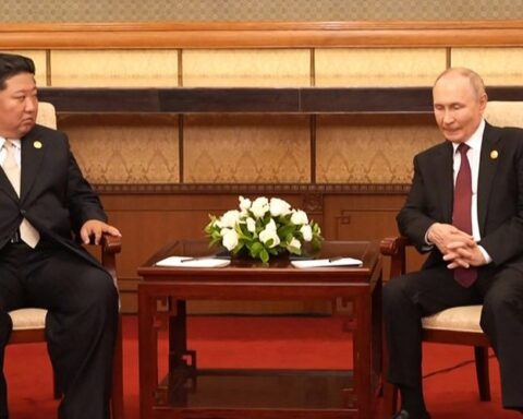 Kim Jong Un voyage avec ses toilettes privées pour protéger son ADN lors de sa rencontre avec Vladimir Poutine