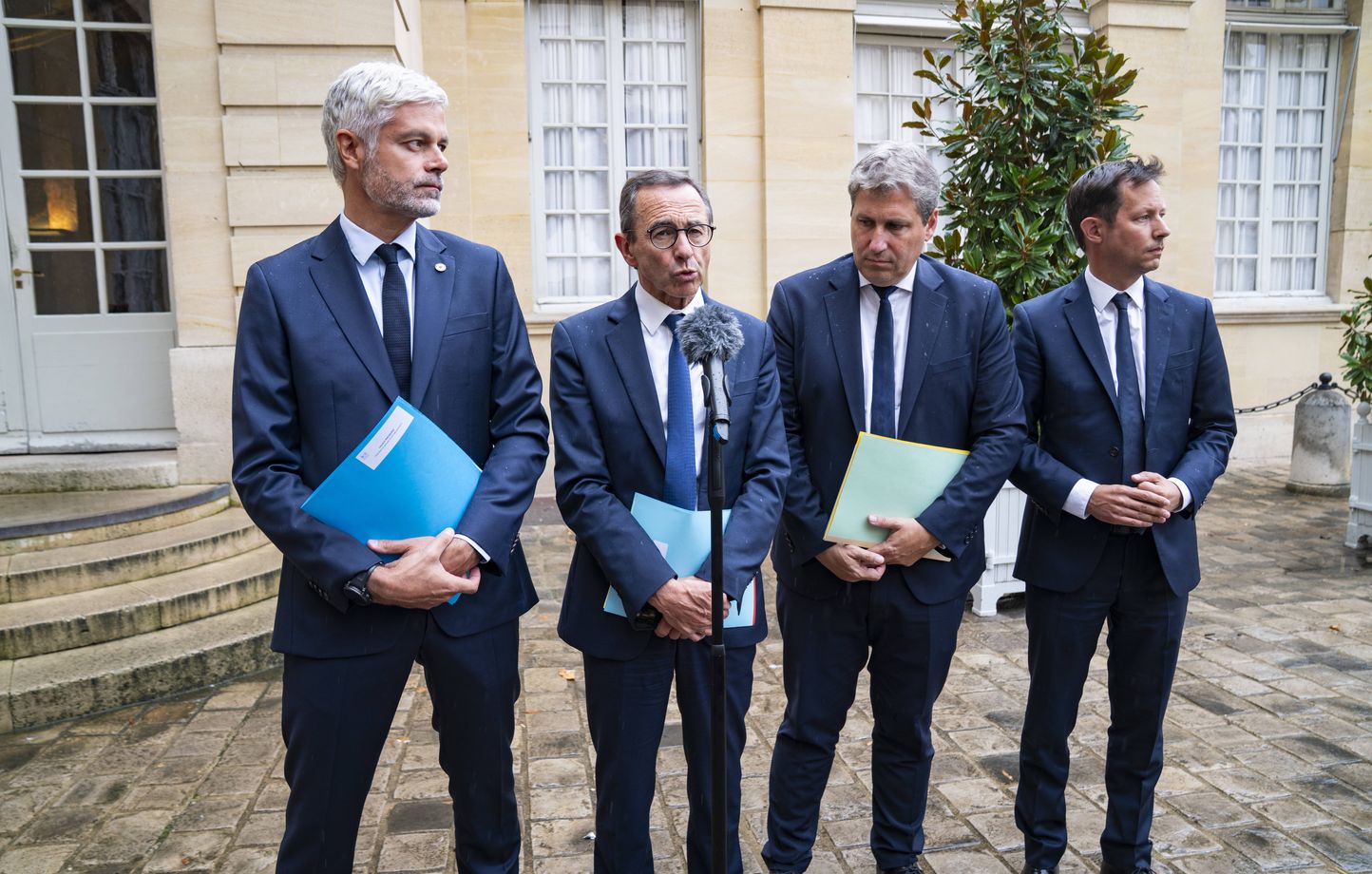 La chute de François Bayrou révèle les divisions profondes au sein des Républicains