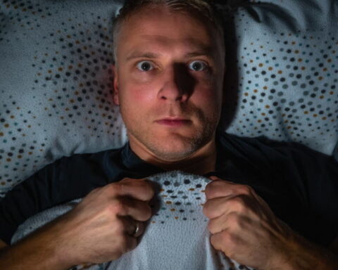 L'angoisse du dimanche soir : pourquoi tant de professionnels redoutent-ils de reprendre le travail le lundi ?