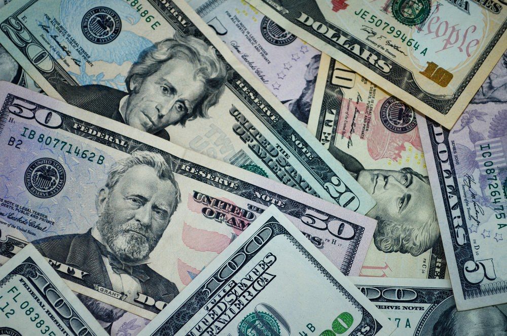 Le montant record de 7 trillions de dollars dans les fonds du marché monétaire pourrait dynamiser Bitcoin et les altcoins