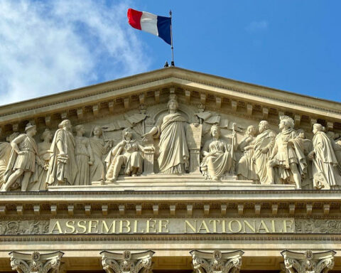 Le processus de la journée de vote de confiance à l'Assemblée nationale