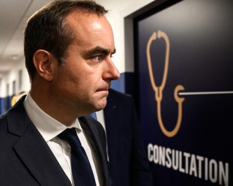 Le RN ne censurera pas le gouvernement si le budget inclut des baisses d'impôts et de dépenses