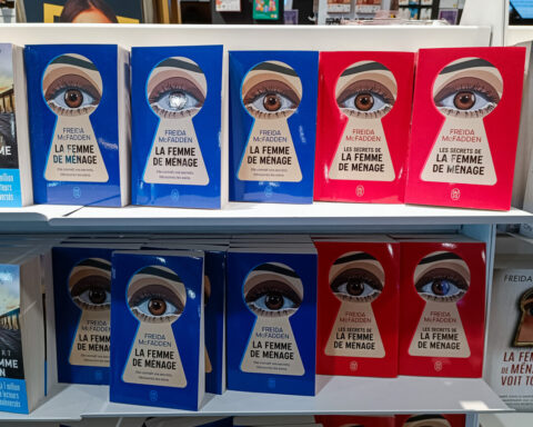 Le succès inattendu de La Femme de ménage de Freida McFadden, un best-seller en librairie
