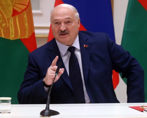Lukashenko appelle à finaliser les règles cryptographiques pour renforcer le rôle de la Biélorussie en tant que havre numérique