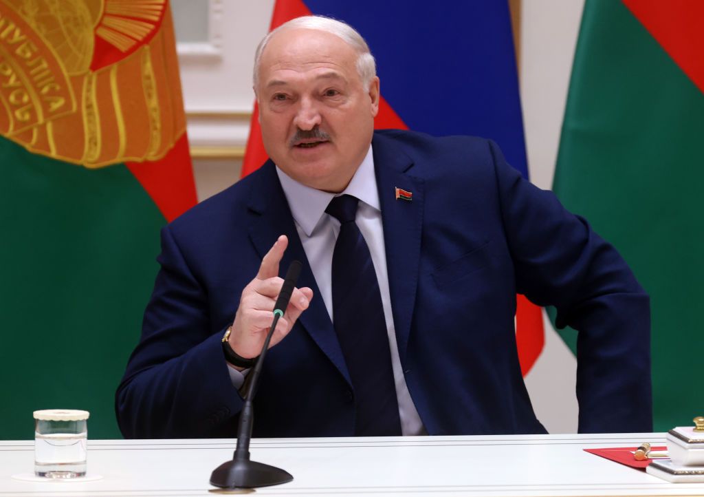 Lukashenko appelle à finaliser les règles cryptographiques pour renforcer le rôle de la Biélorussie en tant que havre numérique