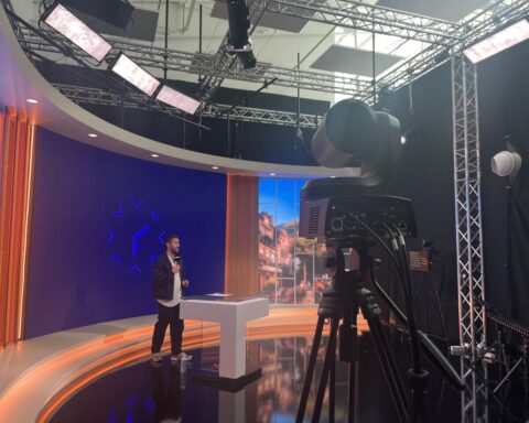 L'ultime répétition du JT de NOVO19 avant son lancement sur la TNT française