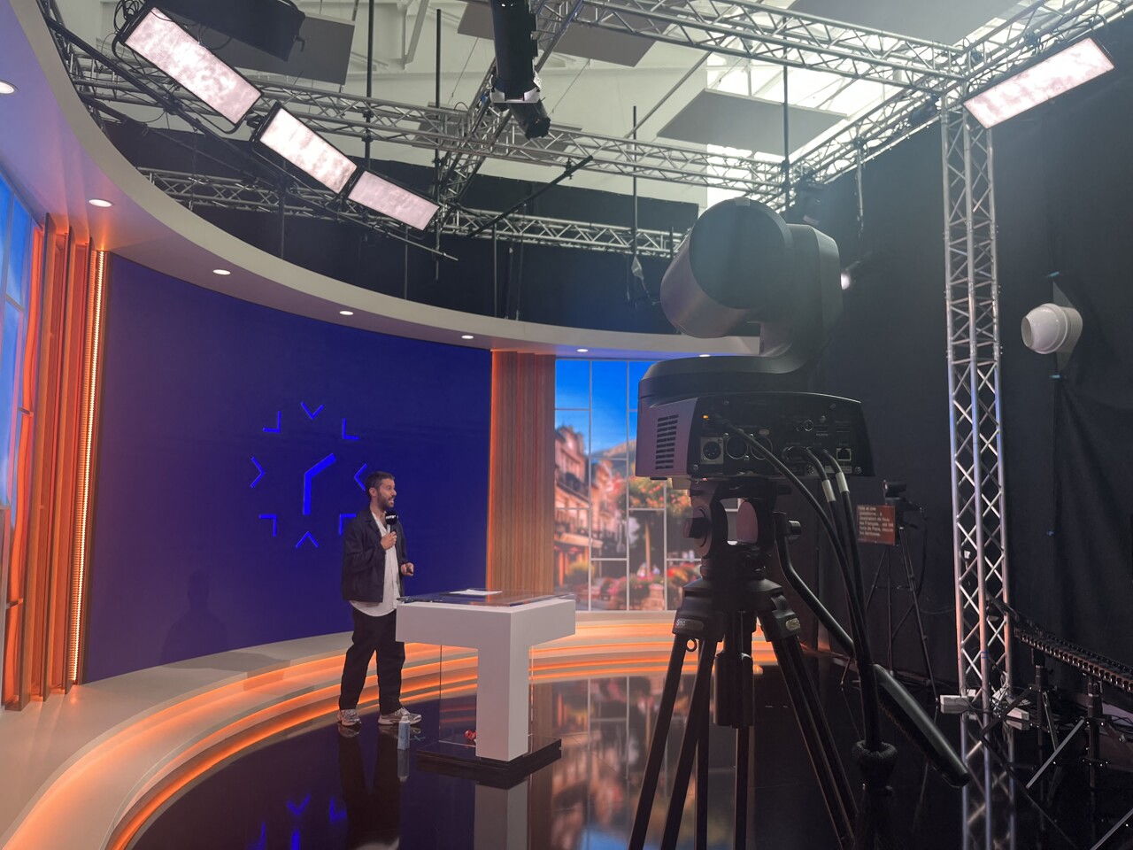 L'ultime répétition du JT de NOVO19 avant son lancement sur la TNT française