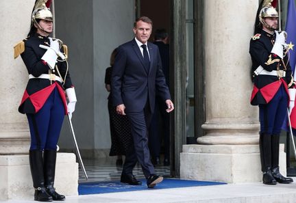 Mouvement "Bloquons tout" du 10 septembre : des doutes sur une mobilisation orchestrée par l'Élysée