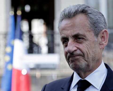 Nicolas Sarkozy : "La dissolution de l'Assemblée est la seule issue possible"