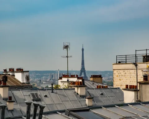 Paris immobilisé par un froid polaire : une situation inédite en quarante ans.