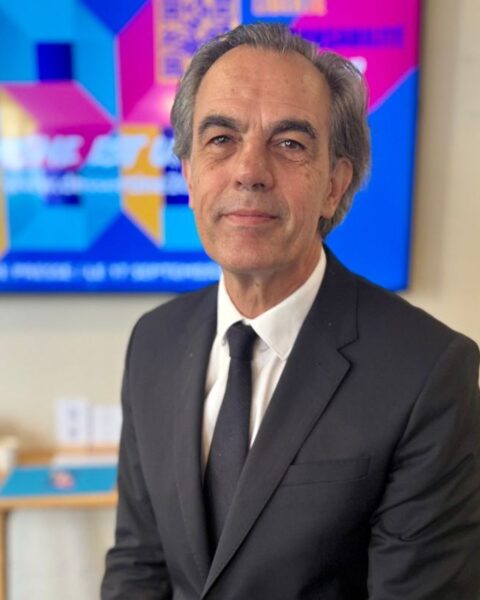 Philippe Dessertine officialise sa candidature à la mairie de Bordeaux