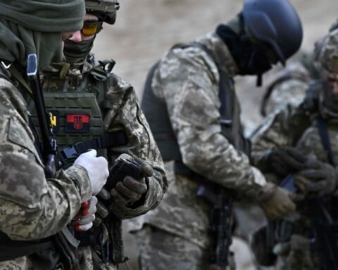 Quatre soldats ukrainiens, cachés pendant trois ans, exfiltrés par l'unité spéciale "Angels"